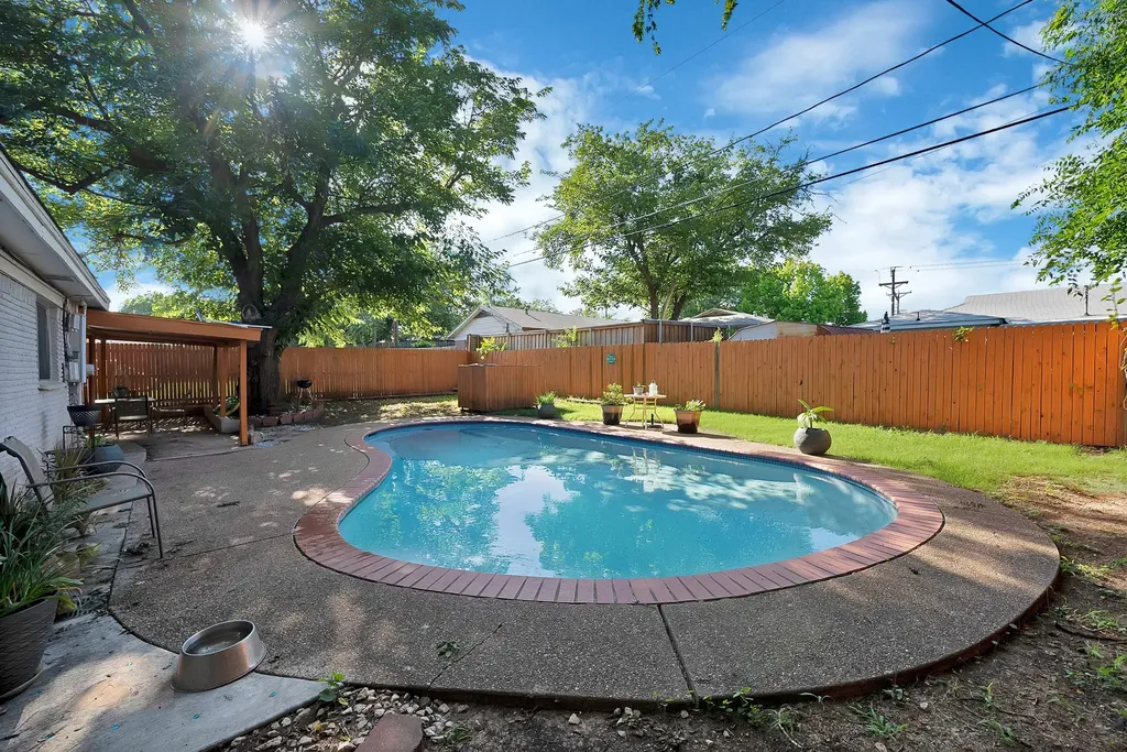 7824 Whitney Drive White Settlement TX 76108