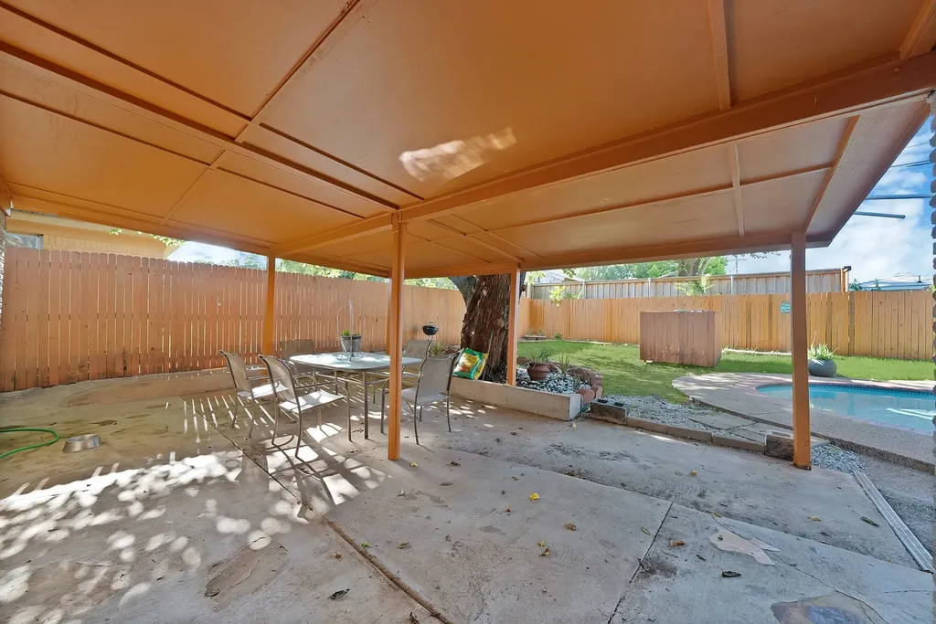 7824 Whitney Drive White Settlement TX 76108