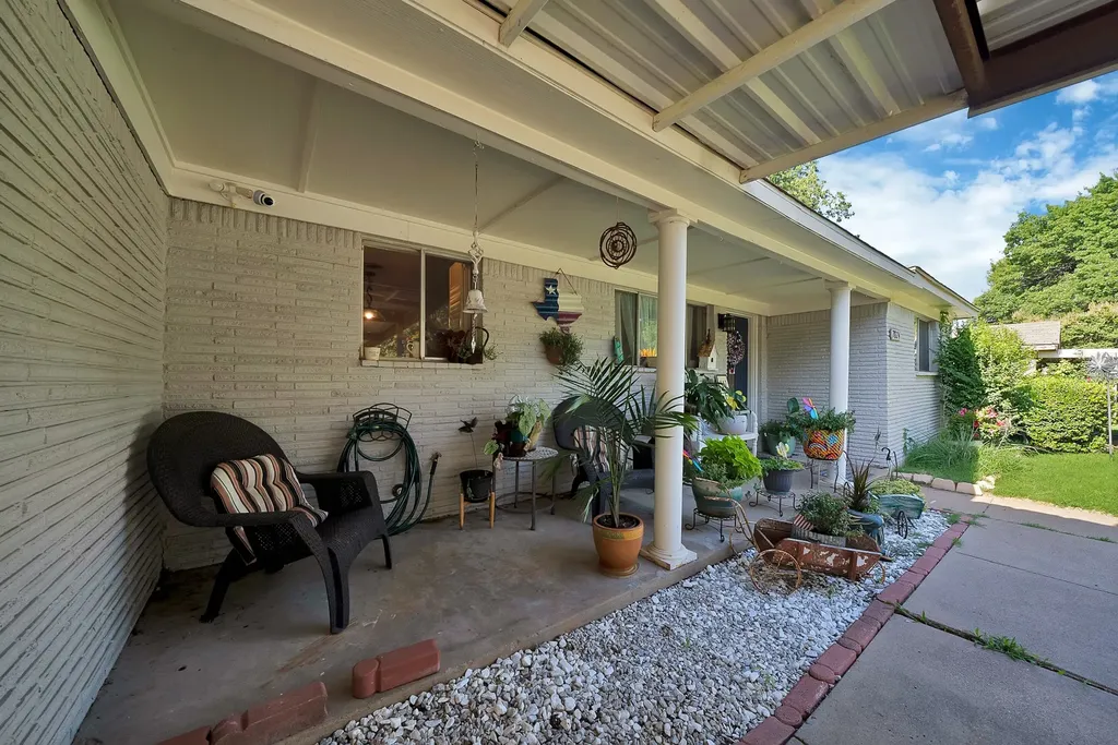 7824 Whitney Drive White Settlement TX 76108