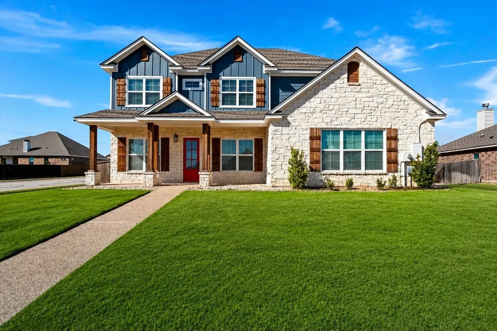 10053 Wildberry Drive Waco TX 76712