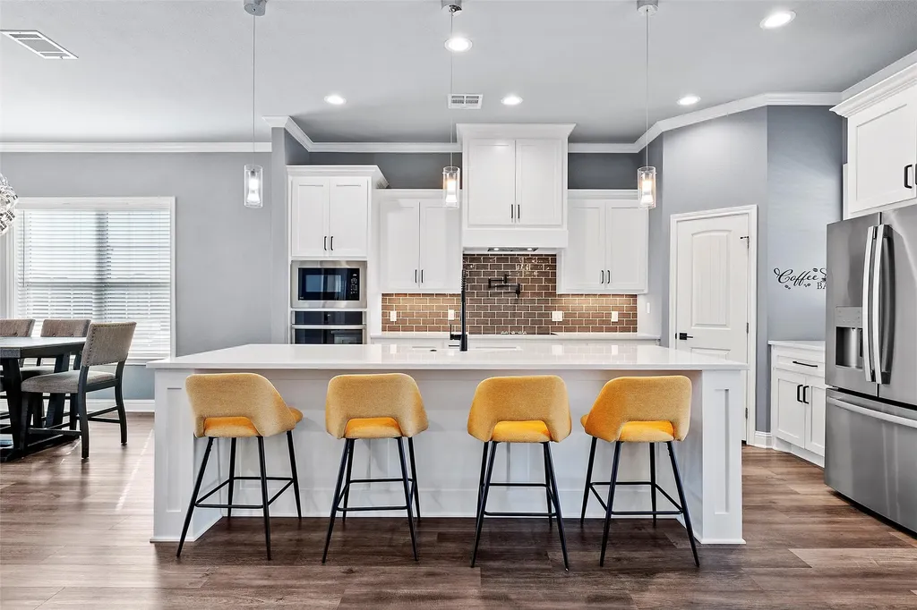 10053 Wildberry Drive Waco TX 76712