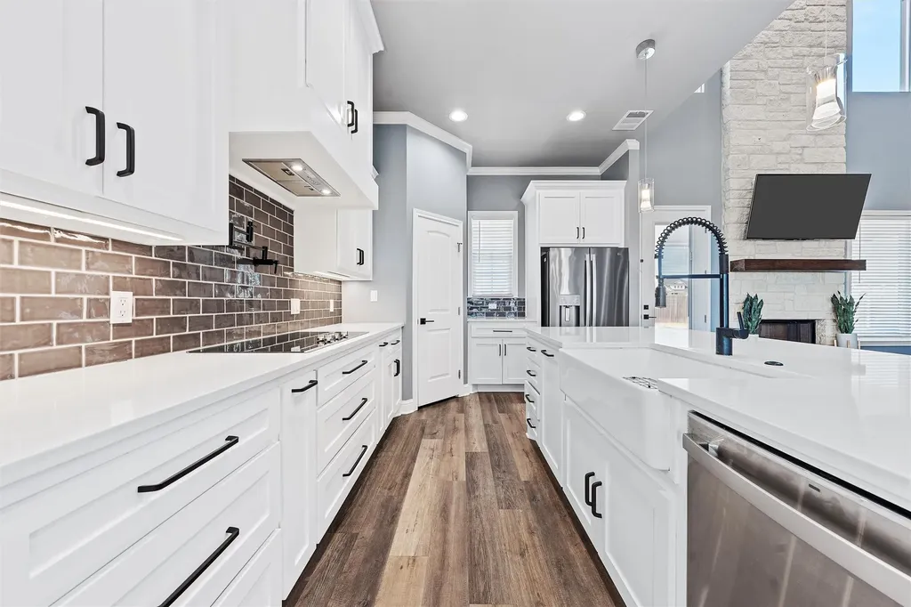 10053 Wildberry Drive Waco TX 76712