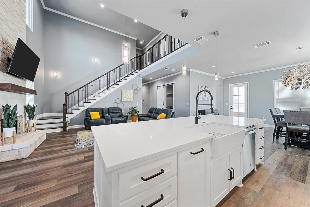 10053 Wildberry Drive Waco TX 76712