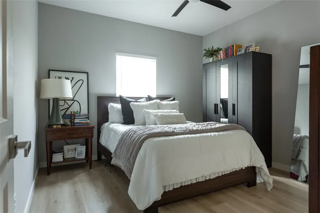 1108 Claude Street Dallas TX 75203