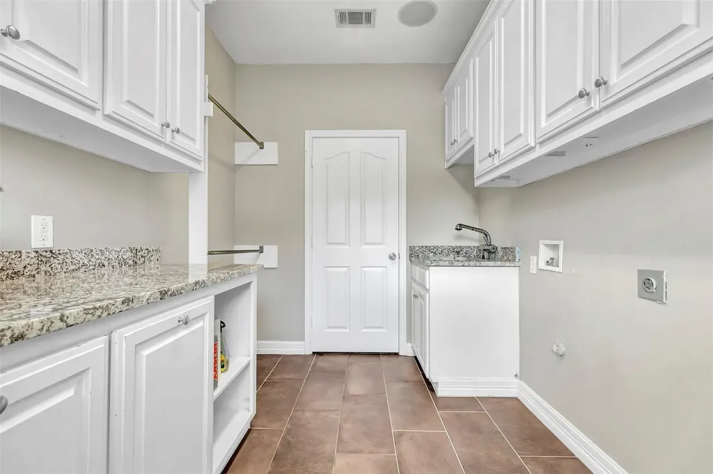 1700 Rock Ridge Road Lucas TX 75002