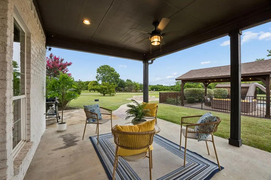1700 Rock Ridge Road Lucas TX 75002