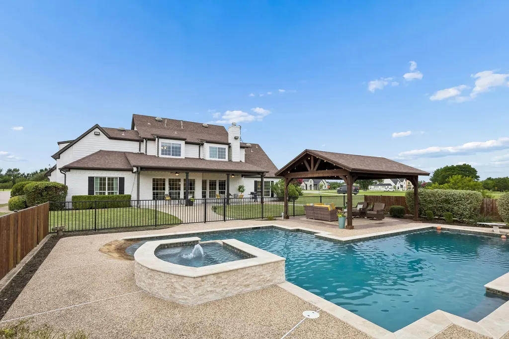 1700 Rock Ridge Road Lucas TX 75002