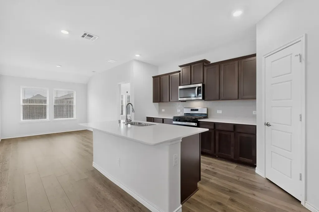 212 Goldfinch Drive Caddo Mills TX 75135