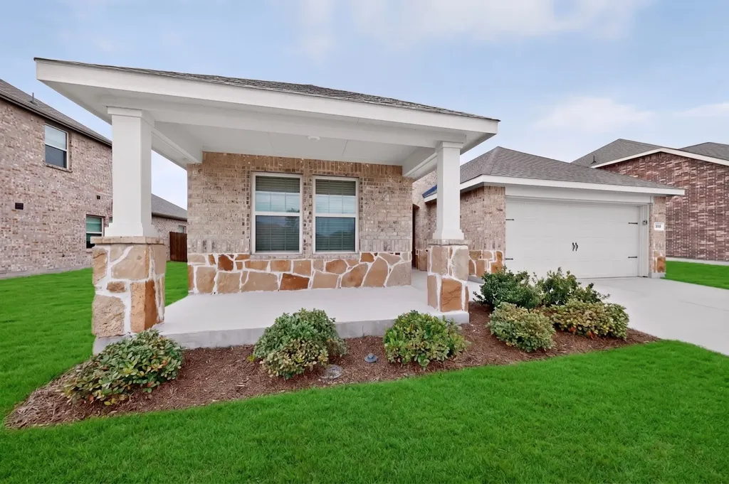 212 Goldfinch Drive Caddo Mills TX 75135