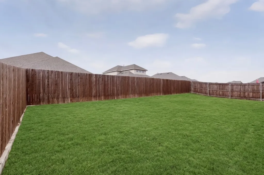 212 Goldfinch Drive Caddo Mills TX 75135