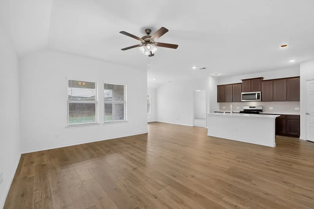 212 Goldfinch Drive Caddo Mills TX 75135