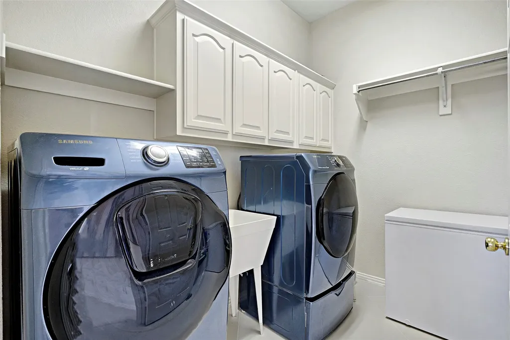2505 Sir Tristram Lewisville TX 75056