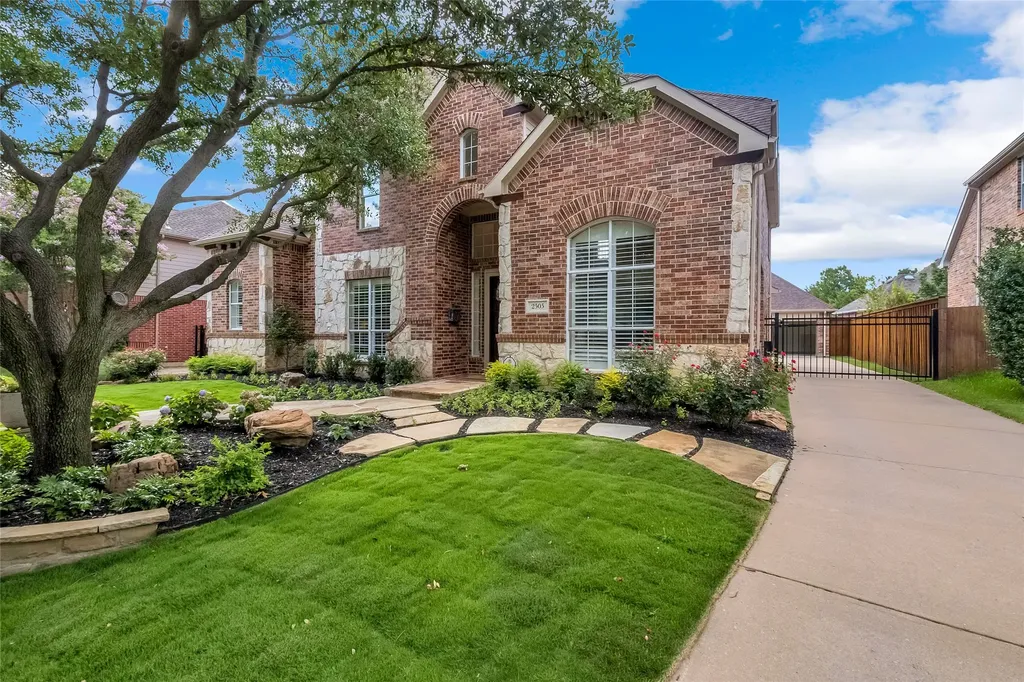 2505 Sir Tristram Lewisville TX 75056