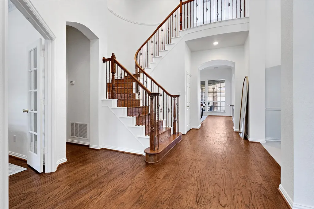 2505 Sir Tristram Lewisville TX 75056