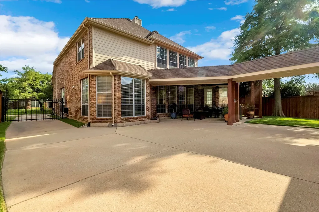 2505 Sir Tristram Lewisville TX 75056