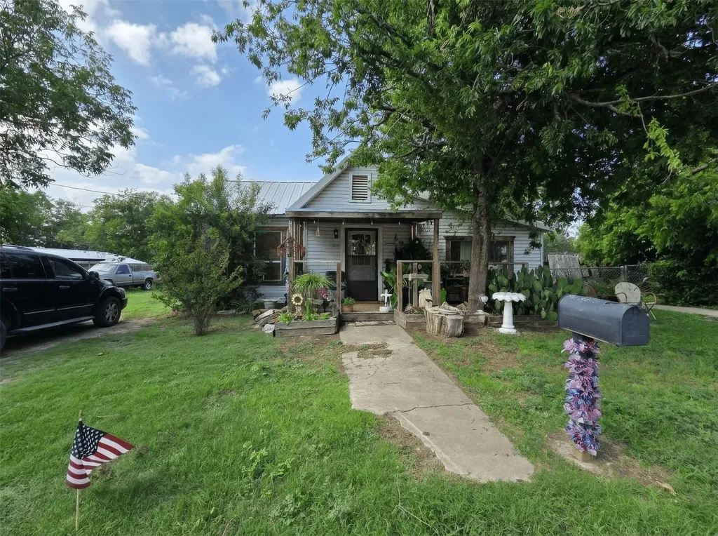 122 W Harris Street Dublin TX 76446