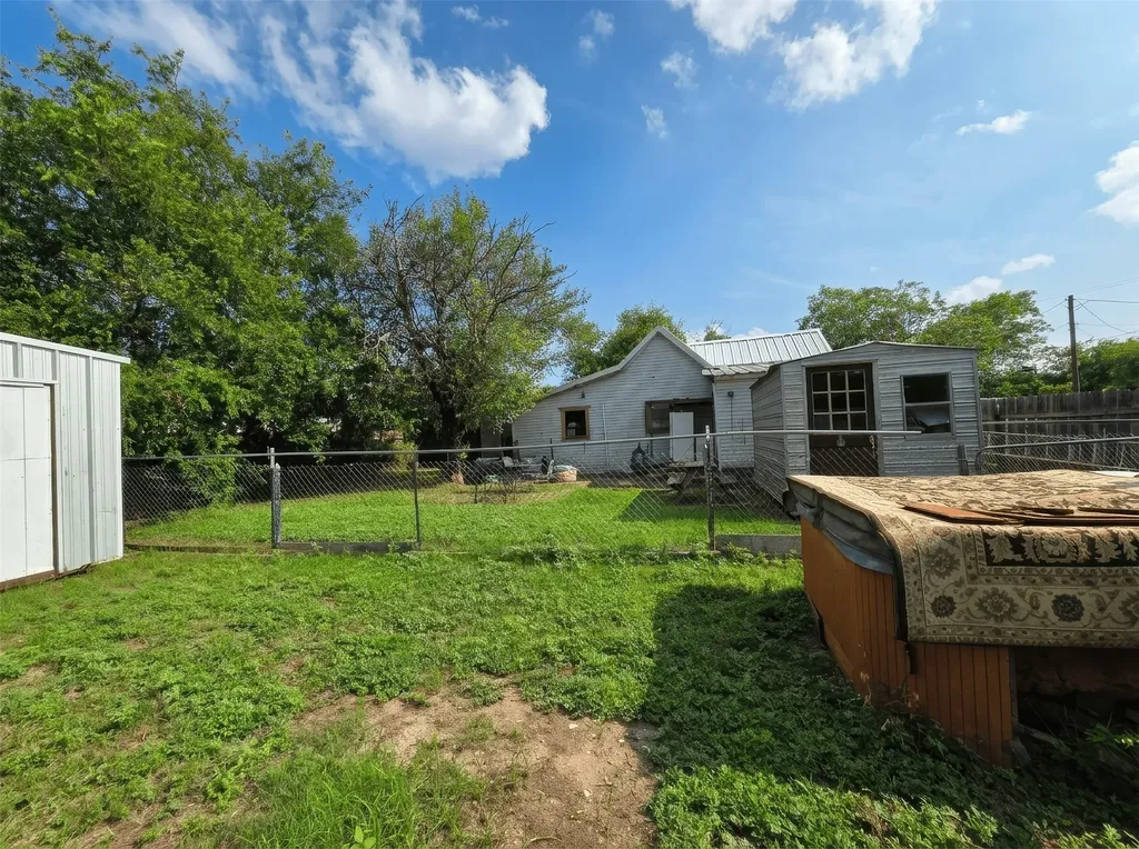 122 W Harris Street Dublin TX 76446