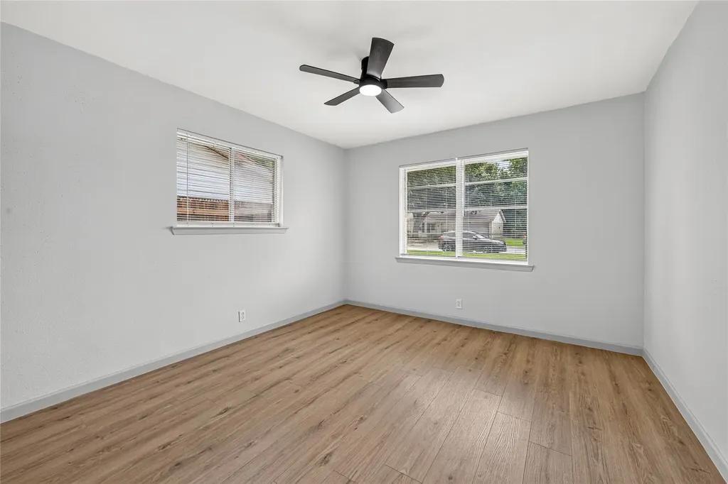 2507 Foxcroft Circle Denton TX 76209