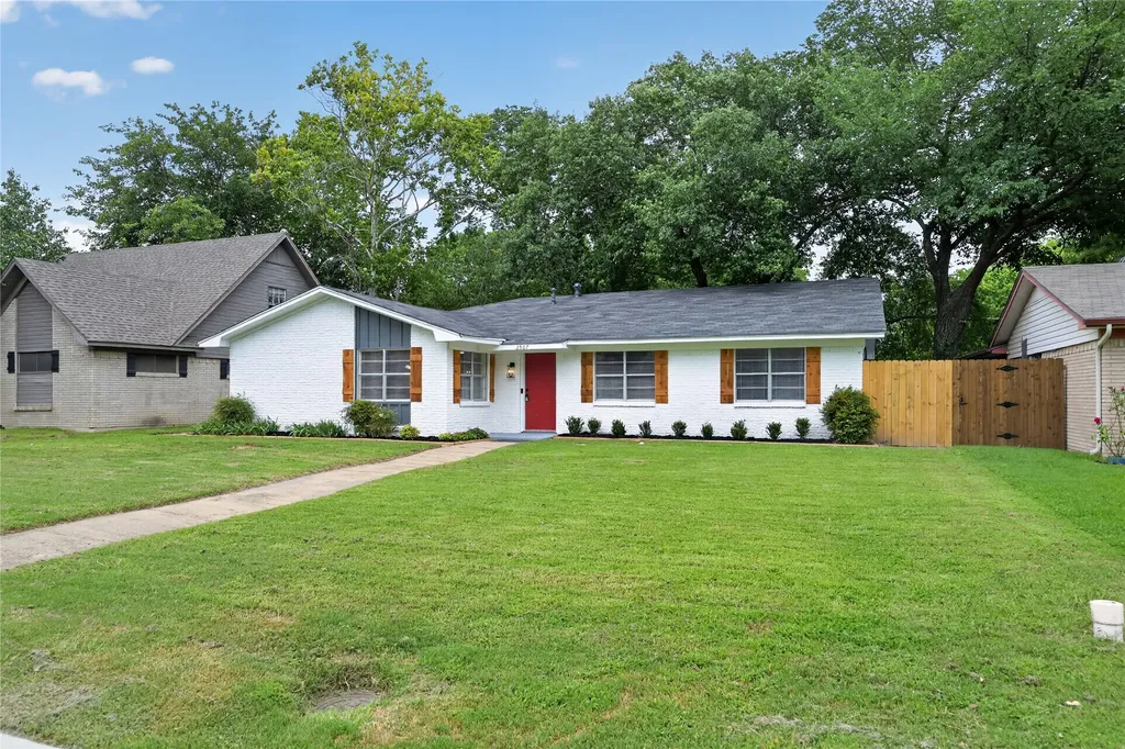 2507 Foxcroft Circle Denton TX 76209