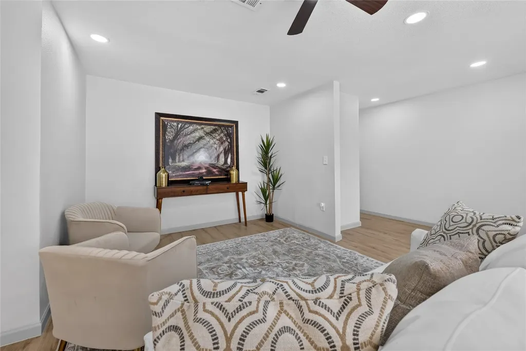 2507 Foxcroft Circle Denton TX 76209