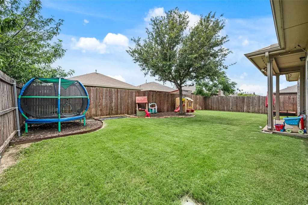 1800 Jacona Trail Fort Worth TX 76131