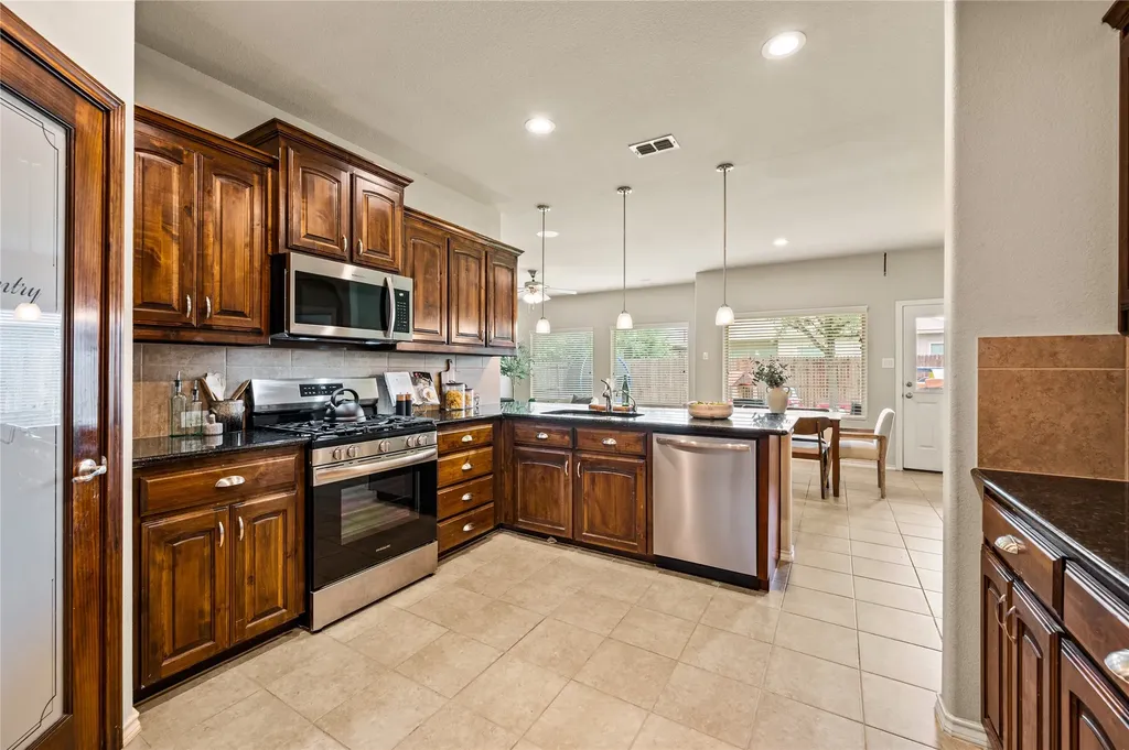 1800 Jacona Trail Fort Worth TX 76131