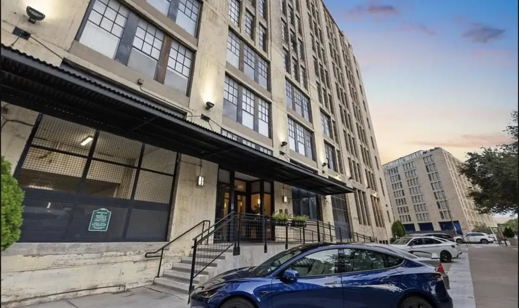 1122 Jackson Street Dallas TX 75202