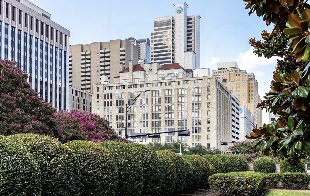 1122 Jackson Street Dallas TX 75202