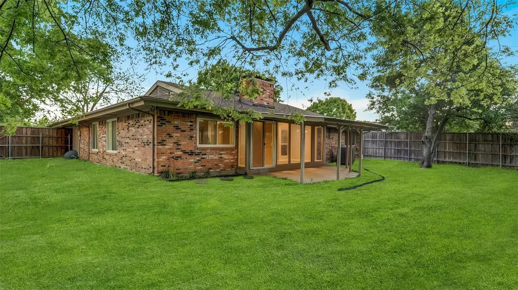 908 Firestone Lane Richardson TX 75080
