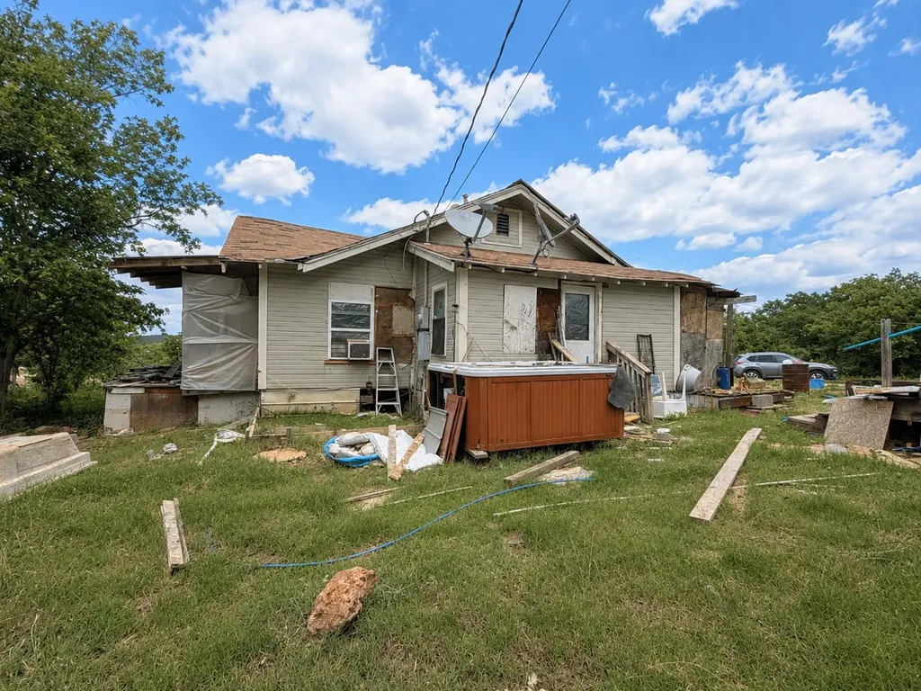 1900 Ash Avenue Cisco TX 76437