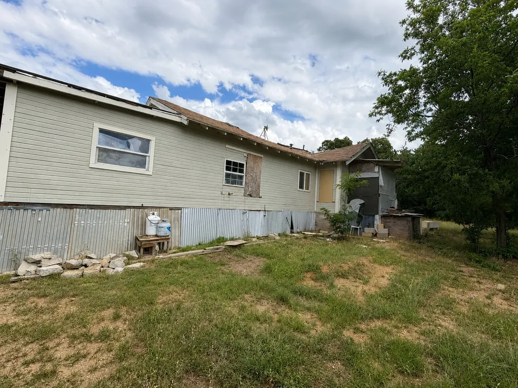 1900 Ash Avenue Cisco TX 76437