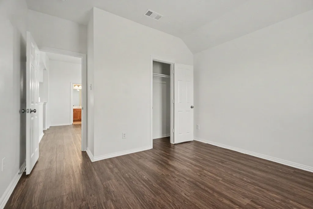 4549 Woodbluff Drive Mesquite TX 75150