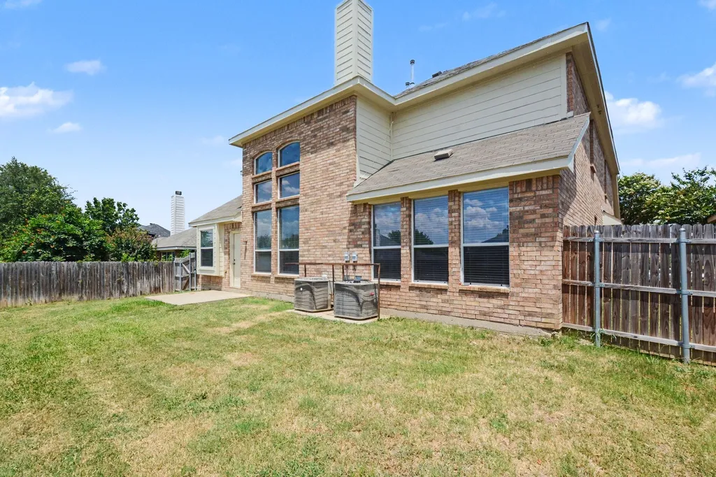 4549 Woodbluff Drive Mesquite TX 75150