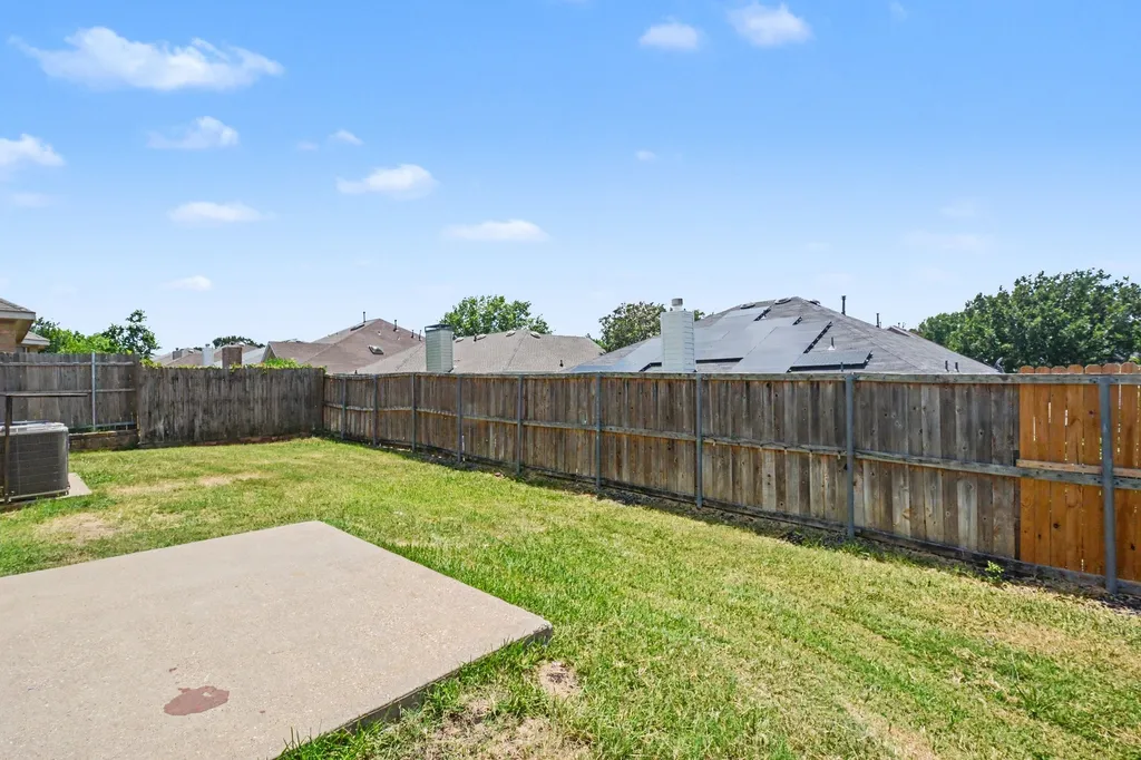 4549 Woodbluff Drive Mesquite TX 75150