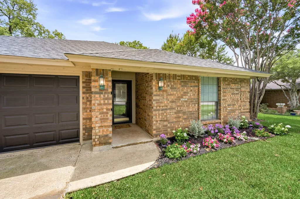 7520 Jamie Renee Lane North Richland Hills TX 76182