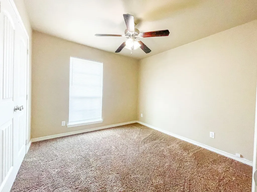 210 Paschall Mabank TX 75147
