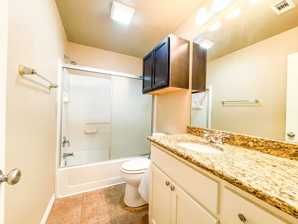 210 Paschall Mabank TX 75147