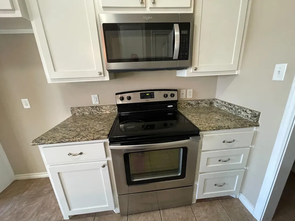 210 Paschall Mabank TX 75147