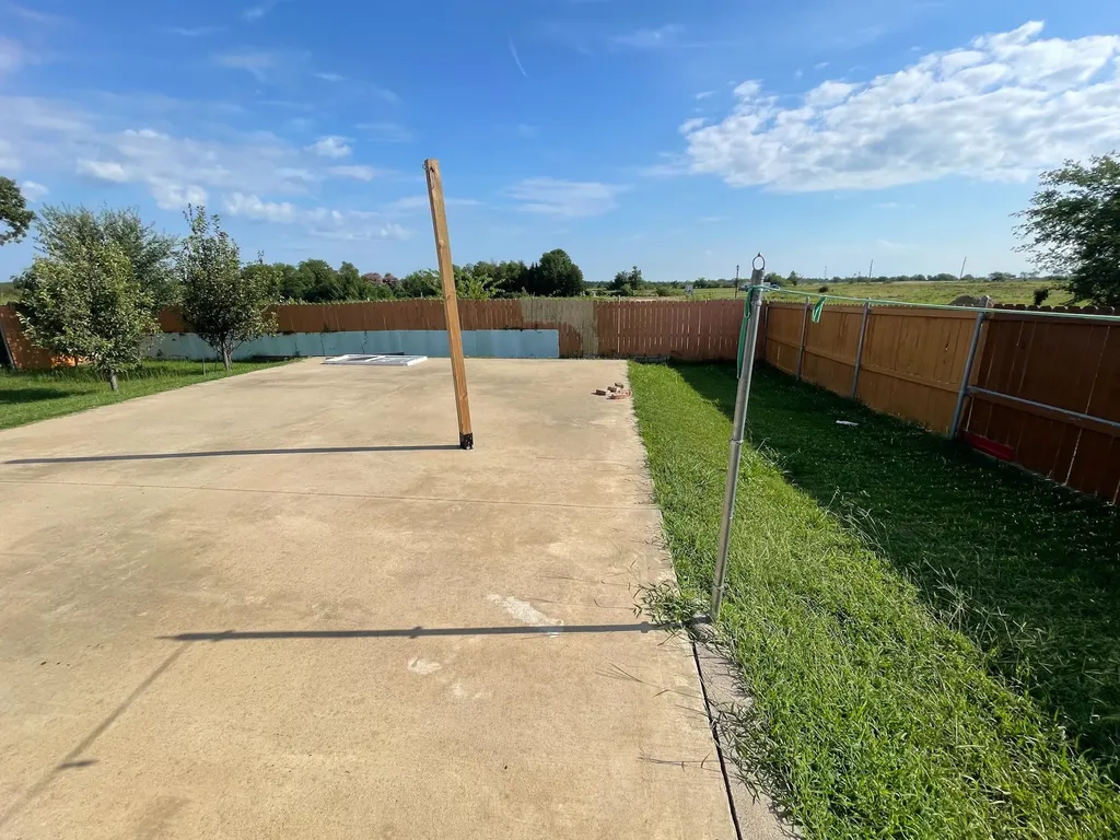 210 Paschall Mabank TX 75147