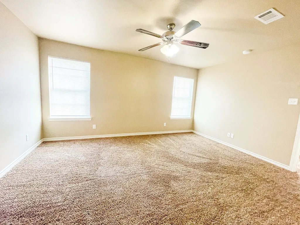 210 Paschall Mabank TX 75147