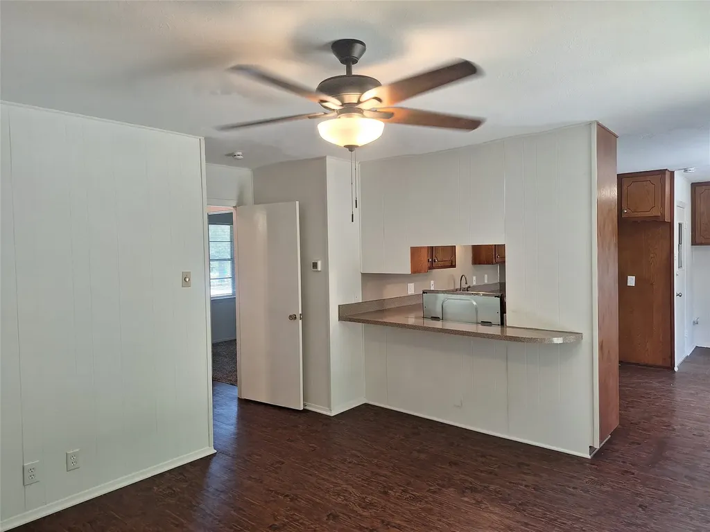 513 Simmons Drive Euless TX 76040