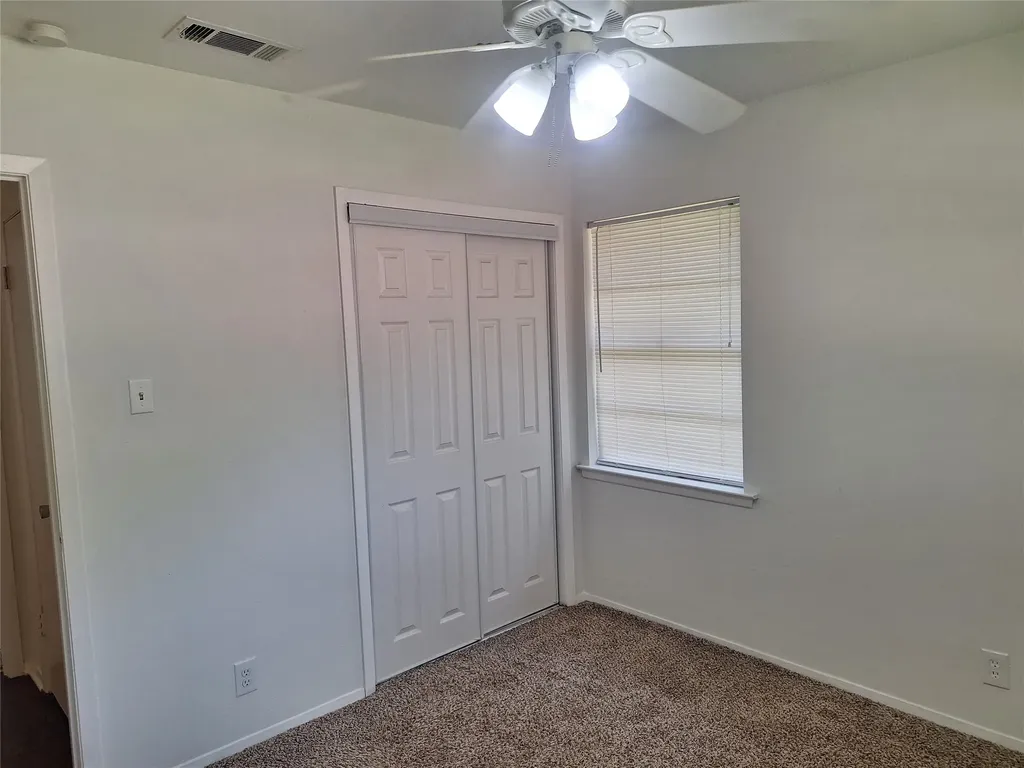 513 Simmons Drive Euless TX 76040