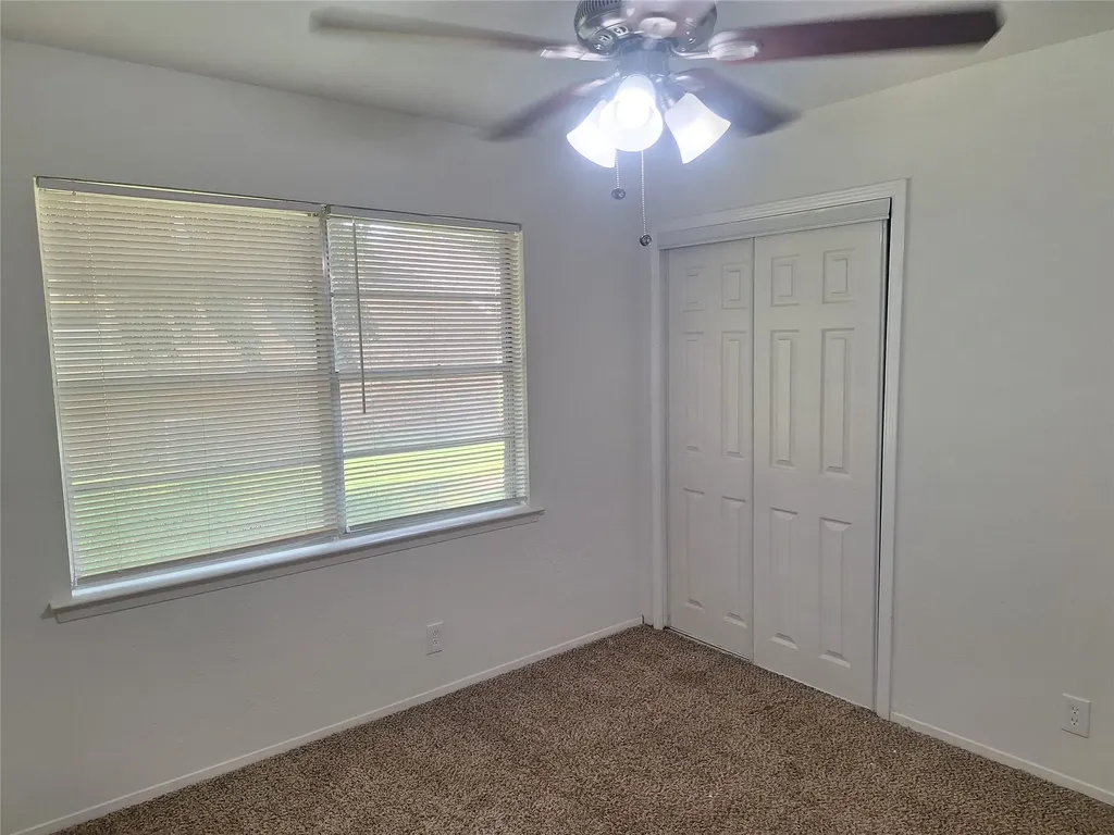 513 Simmons Drive Euless TX 76040