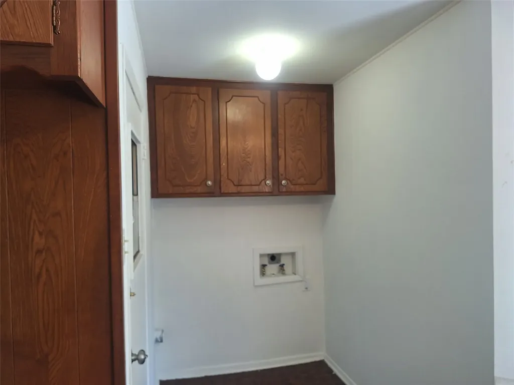 513 Simmons Drive Euless TX 76040