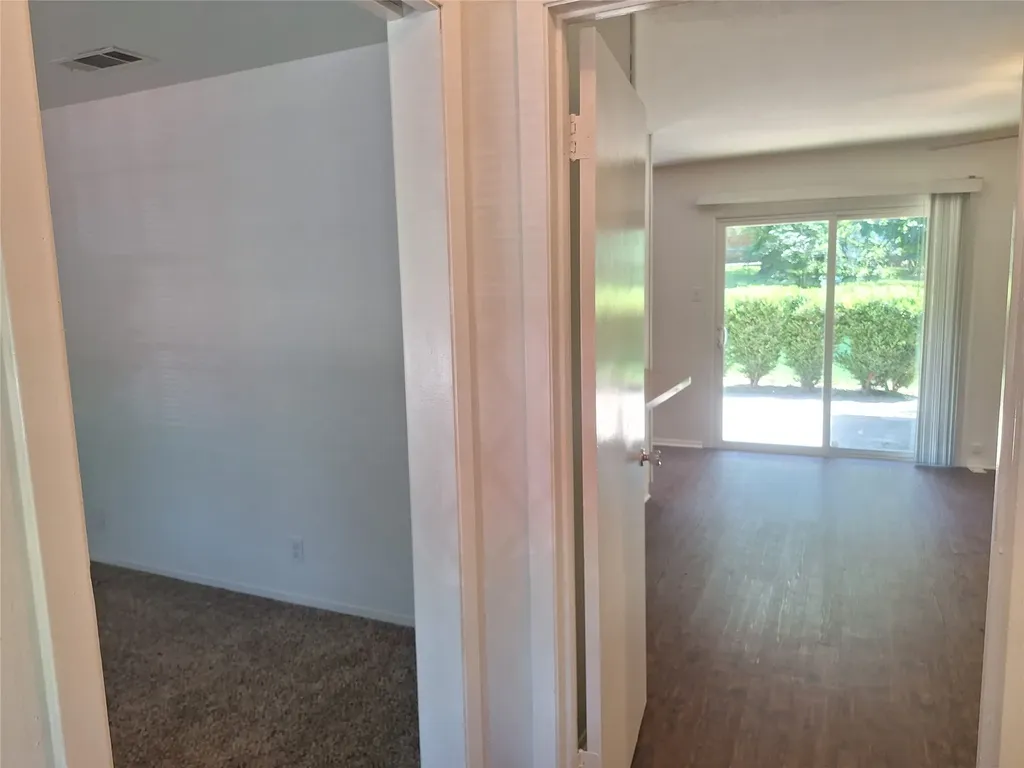 513 Simmons Drive Euless TX 76040