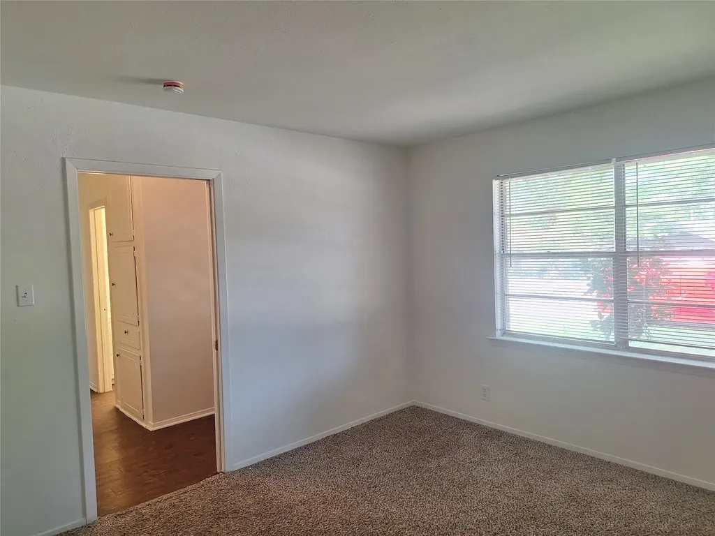513 Simmons Drive Euless TX 76040
