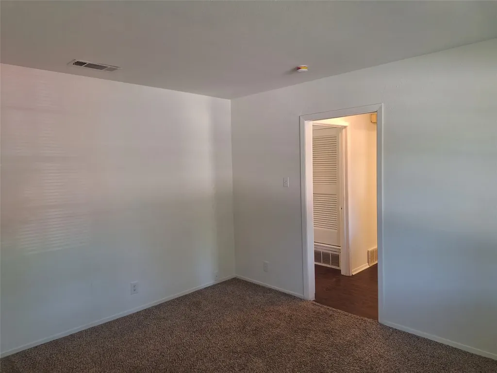 513 Simmons Drive Euless TX 76040