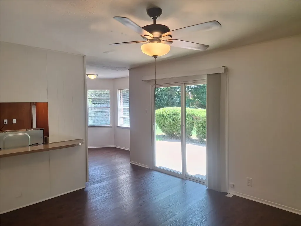 513 Simmons Drive Euless TX 76040