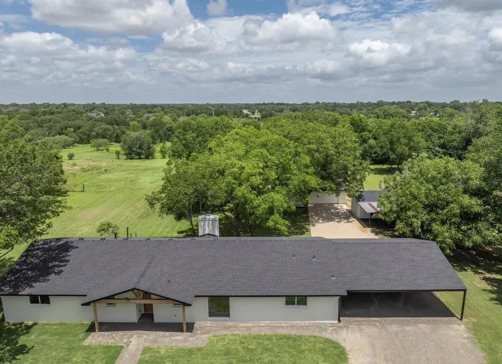 616 E Moonlight Drive Robinson TX 76706