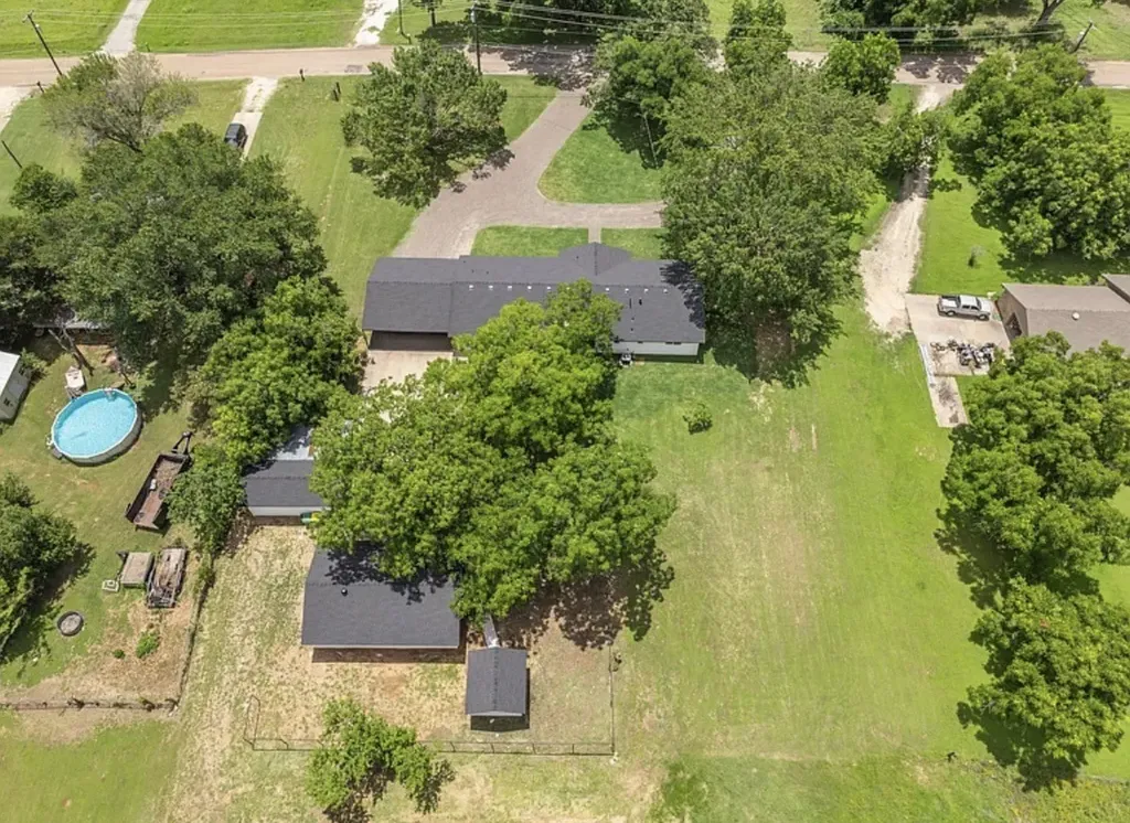 616 E Moonlight Drive Robinson TX 76706